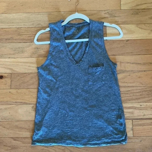 Madewell cotton v-neck tank size xs - Picture 1 of 4